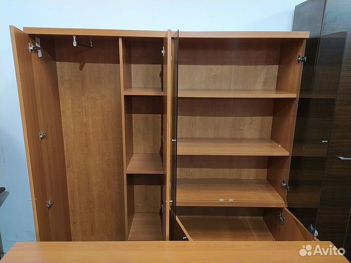 Кабинет руководителя (4 предмета) б/у swing-180