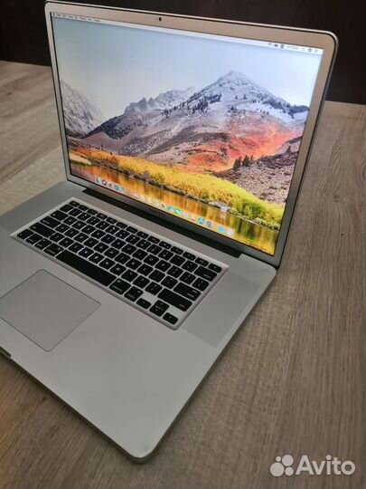 Apple MacBook Pro 17