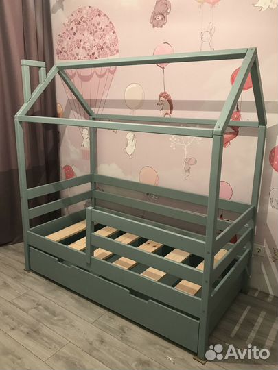 Детская кровать домик