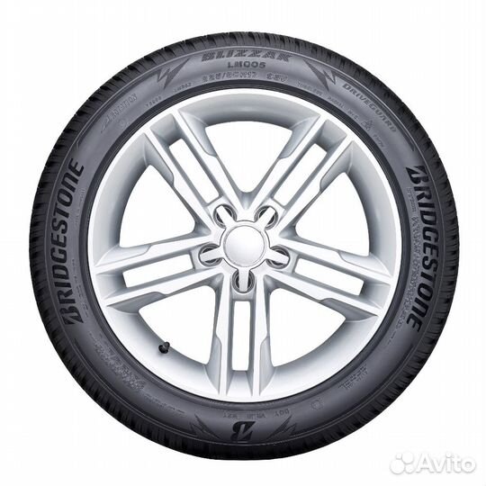 Bridgestone Blizzak LM-005 295/40 R21 111V
