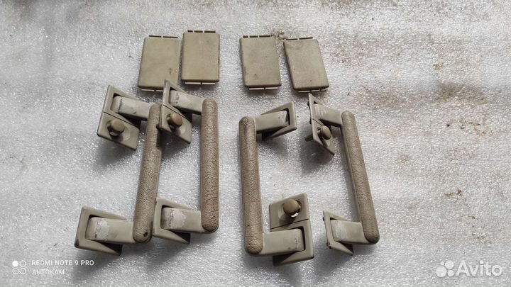 Ручка потолочная Audi 80 B3