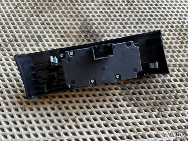 Переключатель света BMW5 E60