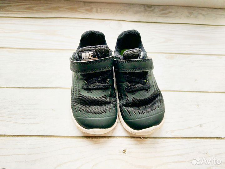 Кроссовки nike детские 23 размер (оригинал)