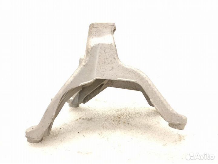 Кронштейн двигателя правый Audi A4 B8 2.0 cdnc