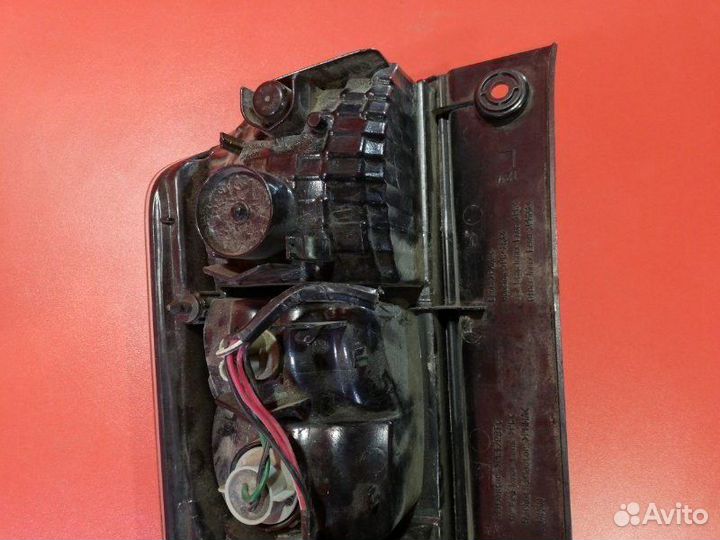 Фонарь задний левый Toyota Passo KGC10 1KR-FE