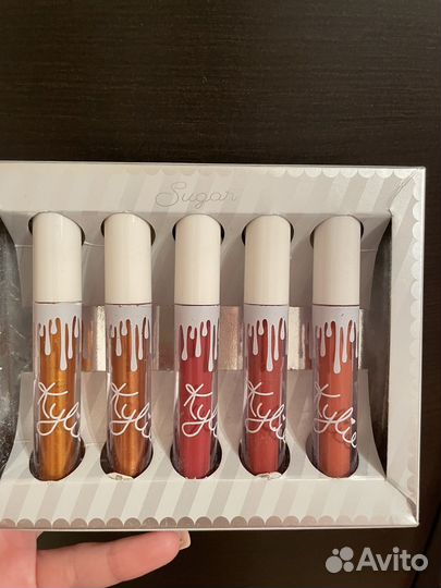 Матовые помады для губ