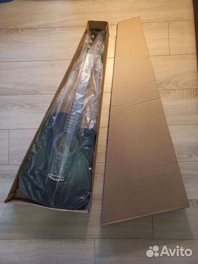 Акустическая гитара новая