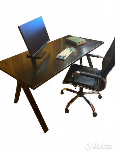 Стол компьютерный(письменый)