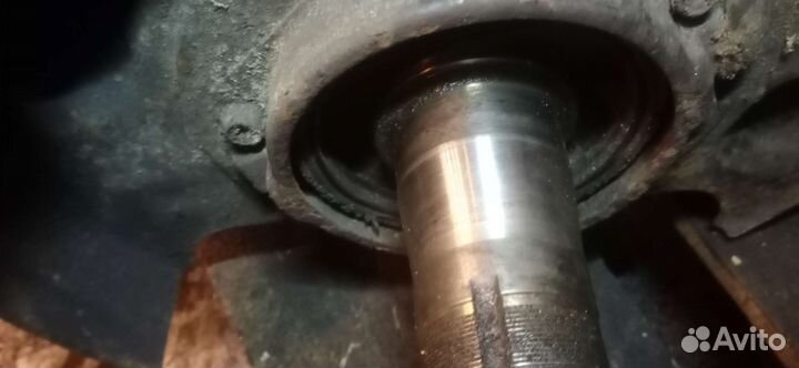 Правый кулак 27 шлицов Terrano 1, Terrano 2