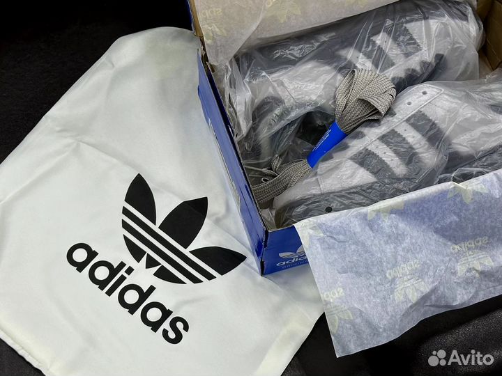 Кеды Adidas Темные