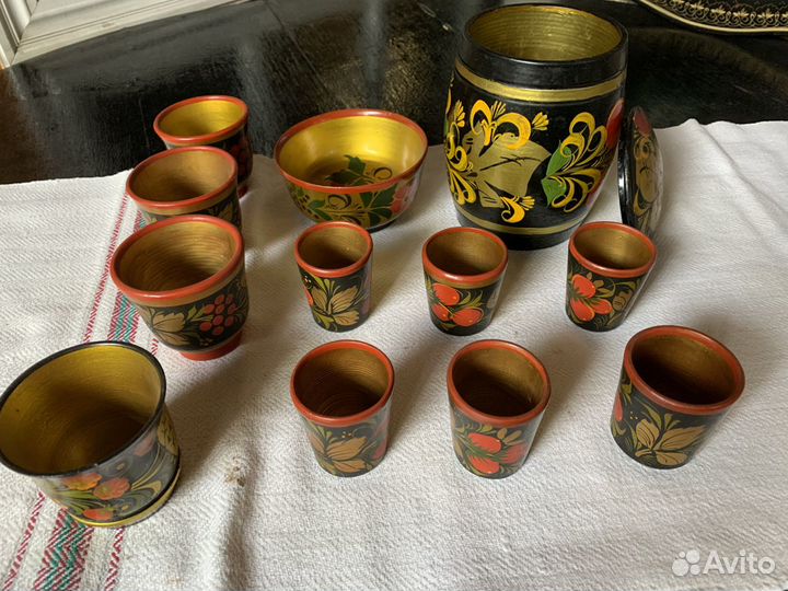 Набор посуды Хохлома
