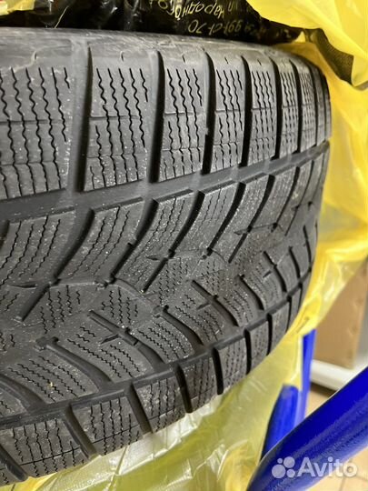 Goodyear UltraGrip Performance SUV Gen-1 275/45 R21 110V