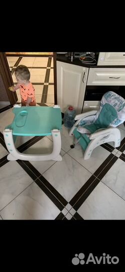 Детский стульчик для кормления