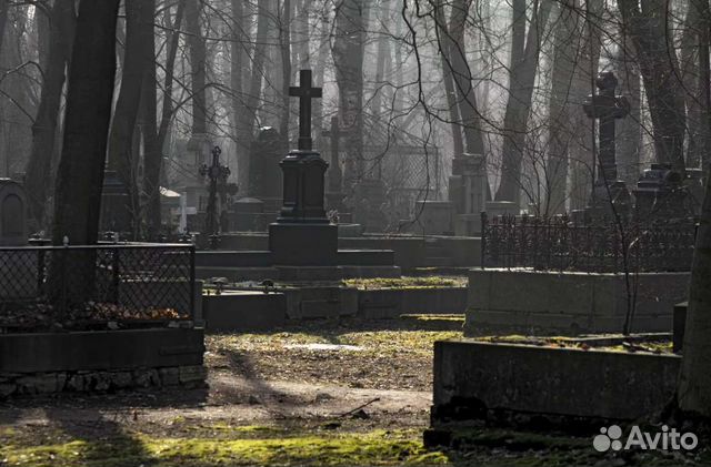 Уборка могил на кладбищах