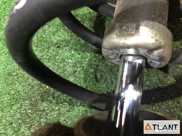 Стойка передняя toyota sienta