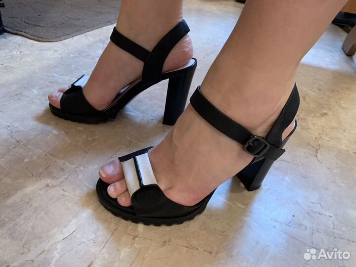 Босоножки кожа 36 р