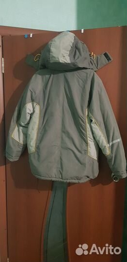 Горнолыжная куртка