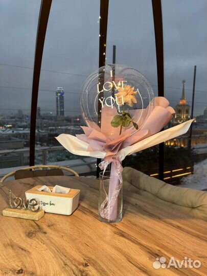 Живые цветы в шаре