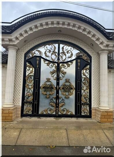 Кованые ворота и калитка