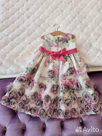 Красивое платье на девочку из Англии
