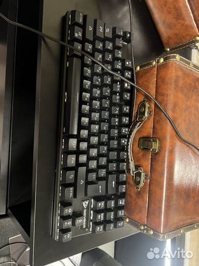 Механическая клавиатура Qcyber