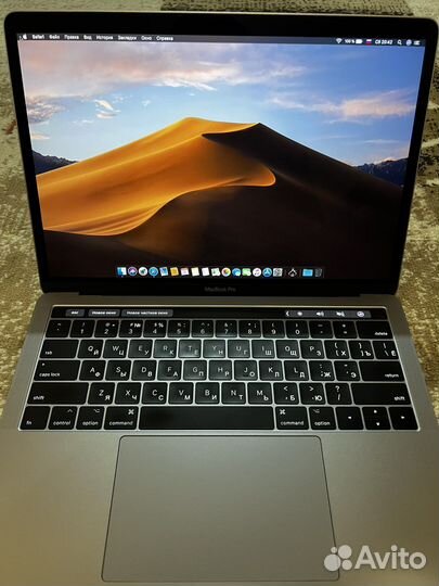 Apple MacBook Pro 13 2017 touch bar