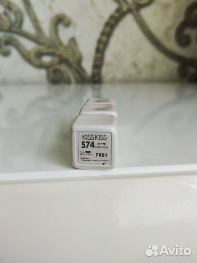 Помада Guerlain 574