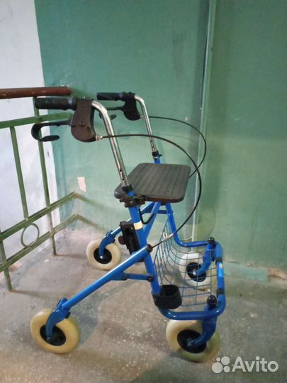 Ходунки для взрослых на колесах