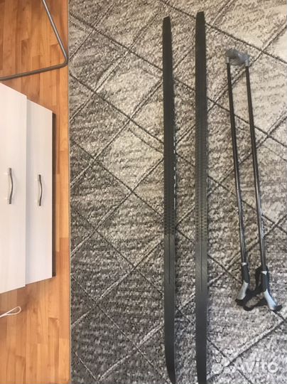 Беговые лыжи