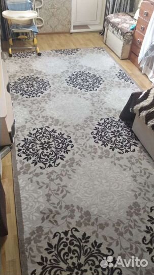 Палас ковер 4*2. В отличном состоянии. После химч