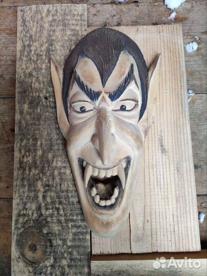 Деревянные авторские маски
