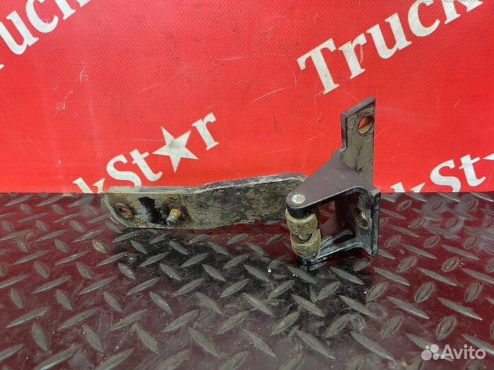Петля капота Daf XF105