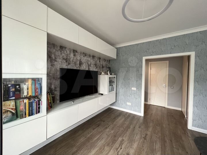 2-к. квартира, 69 м², 2/4 эт.