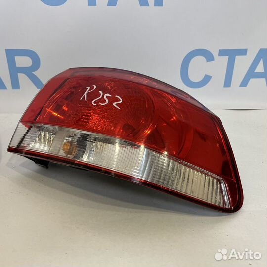 Фонарь задний правый Golf 5 5K0945096E в Лен. обл