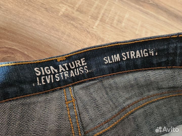 Джинсы Levi's и лонгсливы