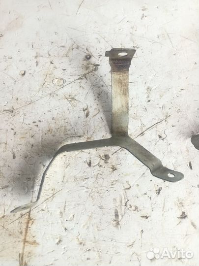 Держатель задний правый Mercedes-Benz C-Class W213