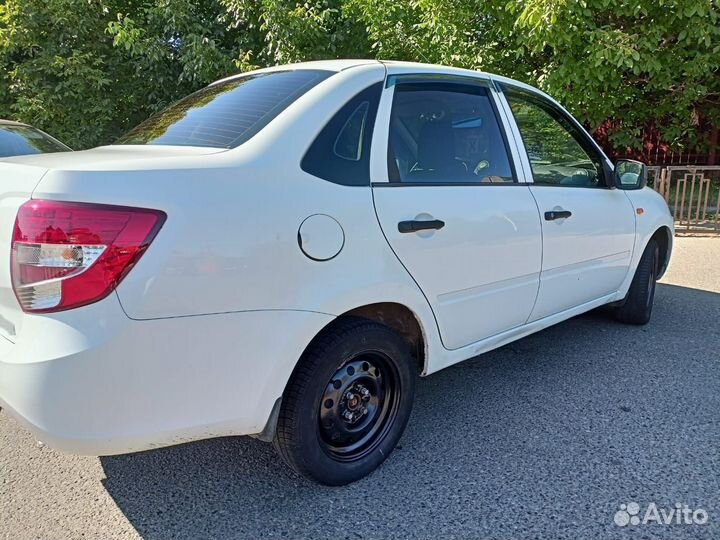 LADA Granta 1.6 МТ, 2013, 167 321 км