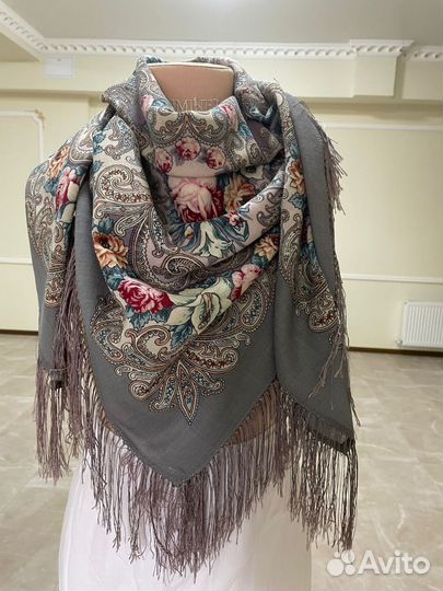 Павловопосадский шерстяной платок