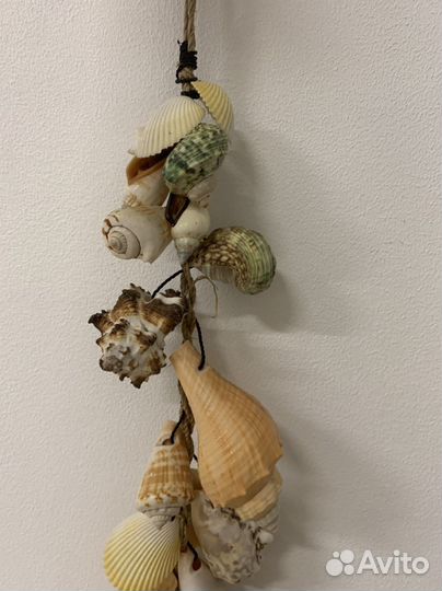 Настенное украшение вязанка ракушек