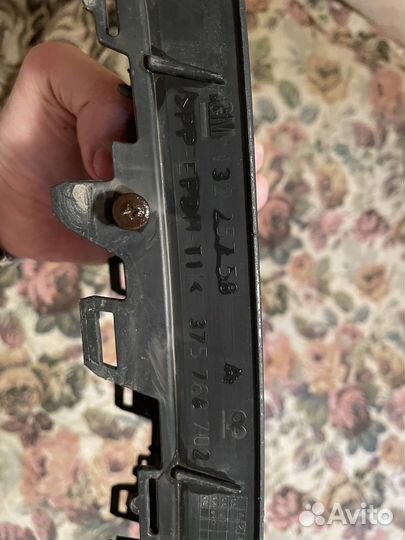 Решотка бампера opel astra H GTC 2007-2010