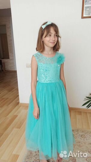 Платье нарядное длинное для девочки 140 146