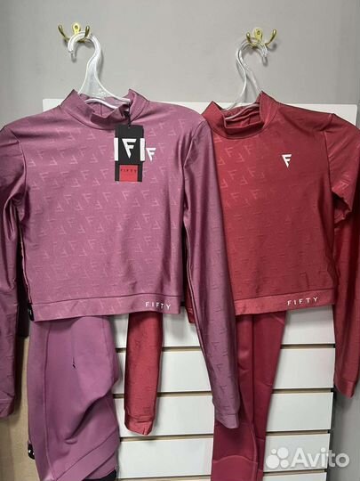 Костюм для йоги и фитнеса