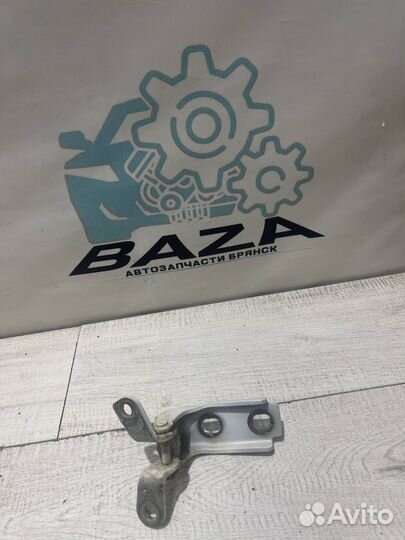 Петля двери передняя правая Chevrolet Cruze
