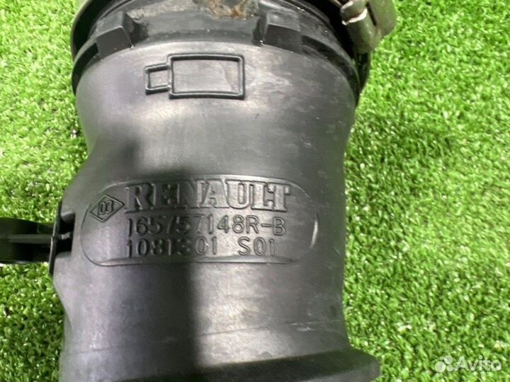 Патрубок воздушного фильтра Renault Duster