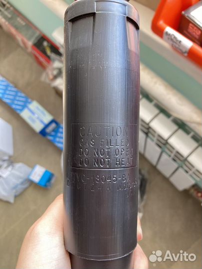 Амортизатор передний на Lincoln Town