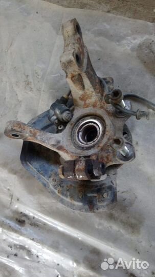 Кулак поворотный передний Опель Вектра 1.8 АКПП