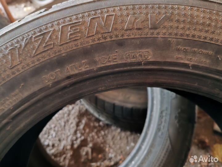 Kumho I'Zen RV Asymmetric 225/55 R18 102H