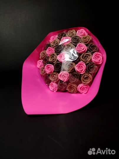 Букет 37 роз из Трёх Видов Шоколада