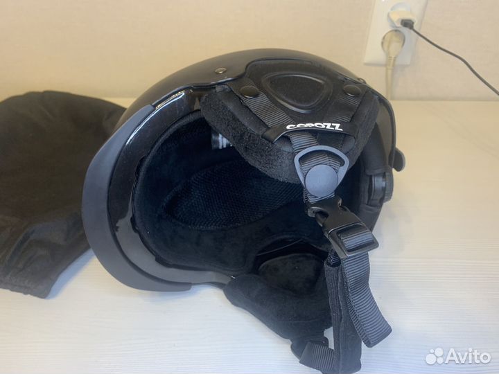 Шлем горнолыжный (сноудорд)