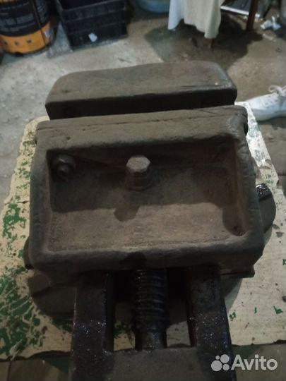 Тиски станочные, поворотные